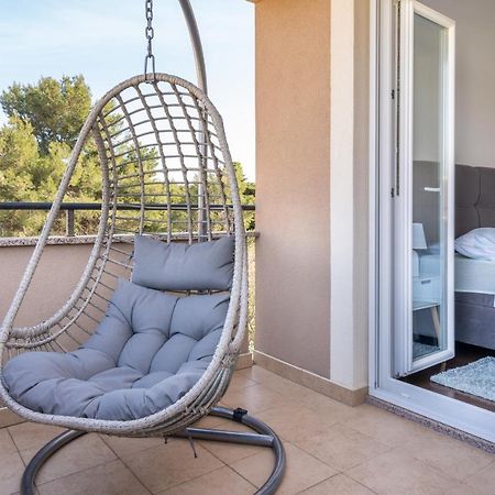 Penthouse Gea Apartment Premantura Exterior foto