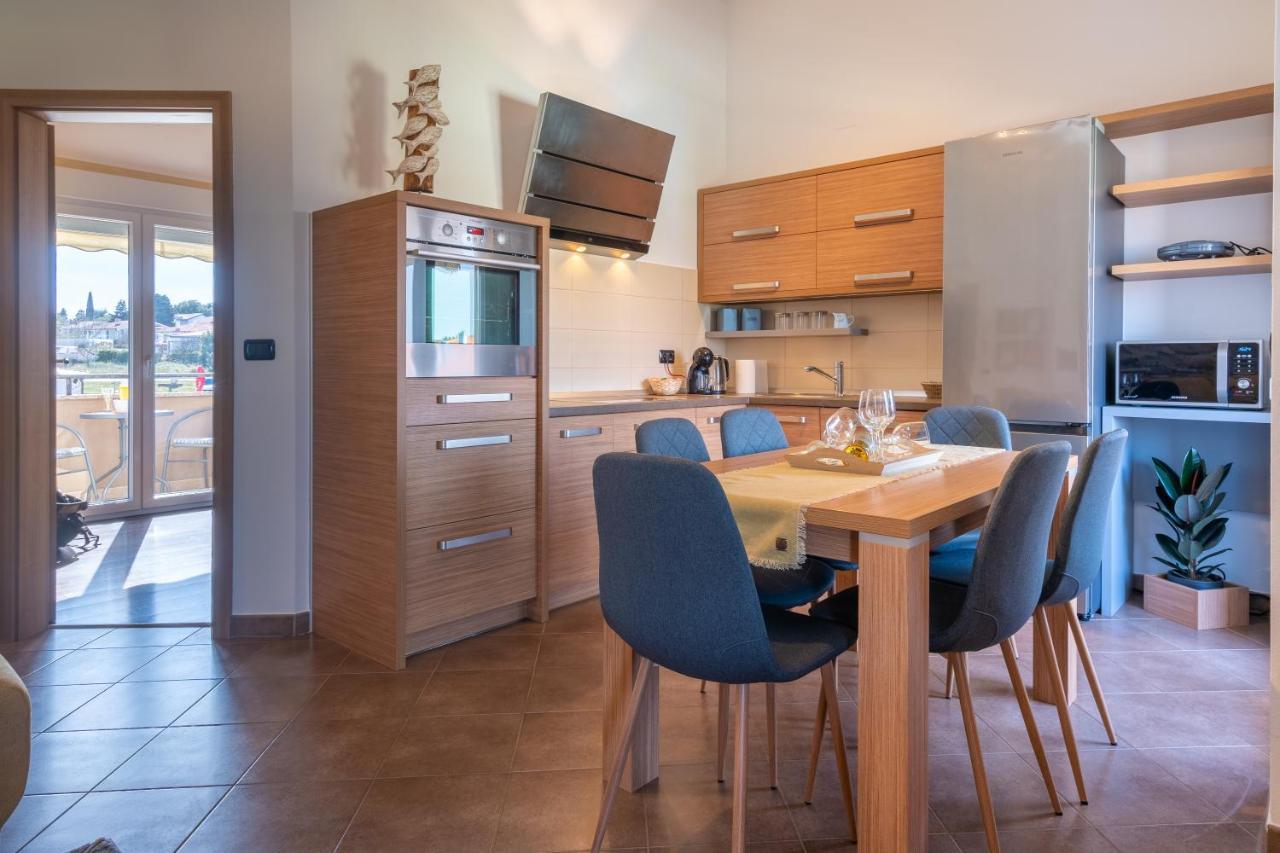 Penthouse Gea Apartment Premantura Exterior foto