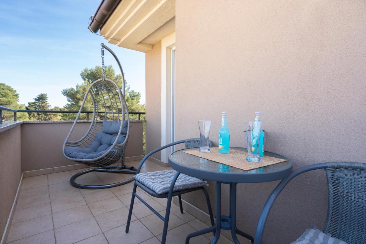 Penthouse Gea Apartment Premantura Exterior foto