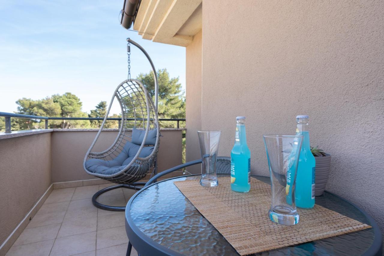 Penthouse Gea Apartment Premantura Exterior foto