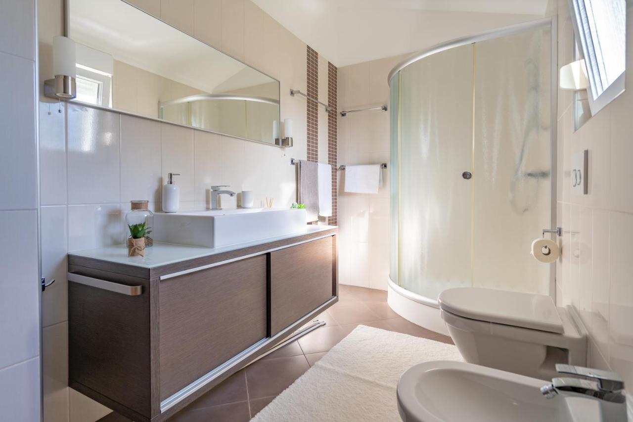 Penthouse Gea Apartment Premantura Exterior foto
