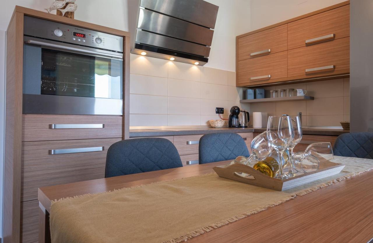 Penthouse Gea Apartment Premantura Exterior foto