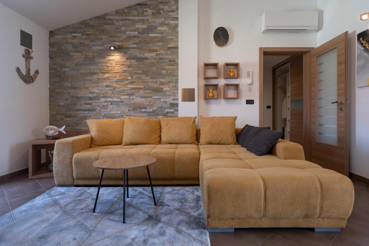Penthouse Gea Apartment Premantura Exterior foto