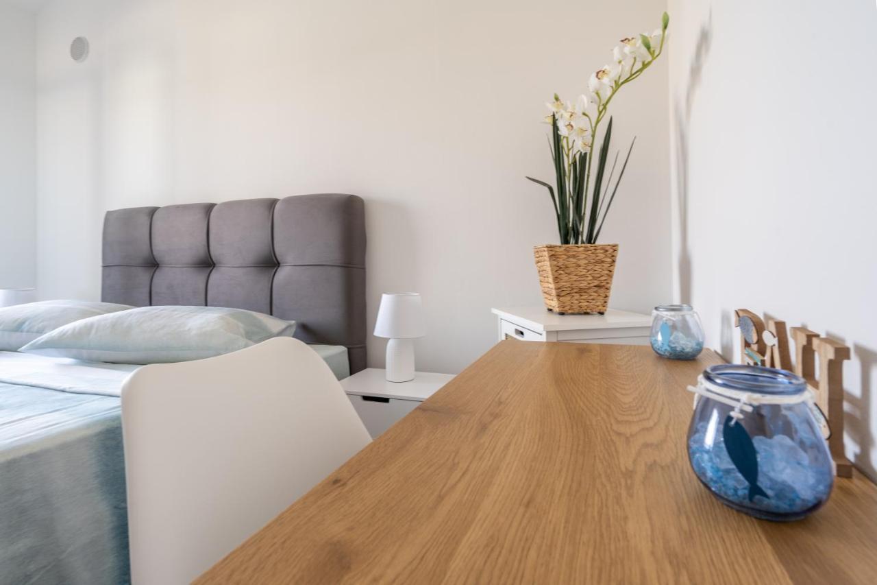 Penthouse Gea Apartment Premantura Exterior foto