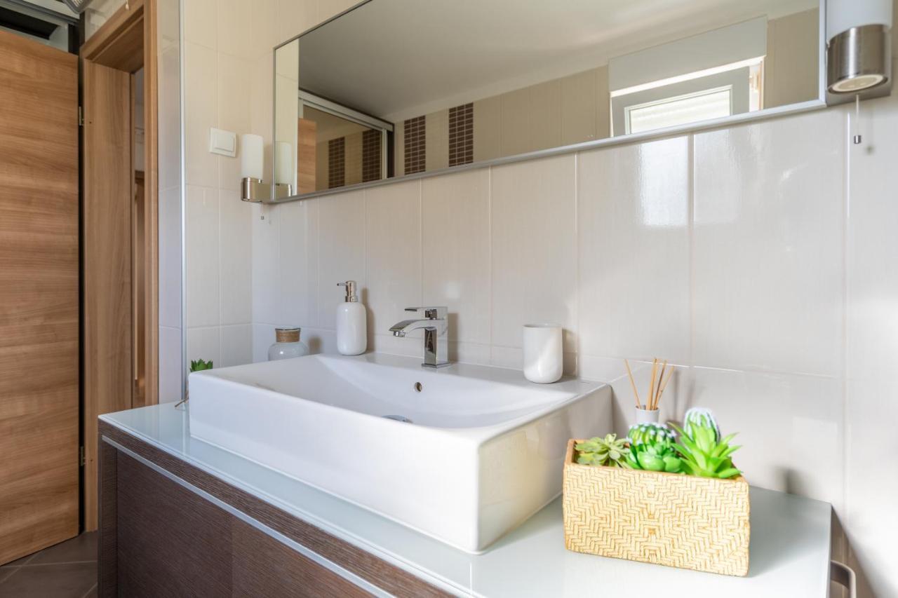 Penthouse Gea Apartment Premantura Exterior foto